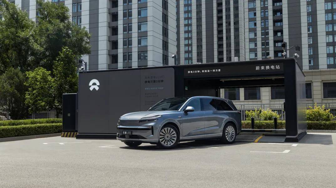 丹麦超级联赛_“无败绩”的罗永浩、下厨的刘强东、硬刚苹果的雷军...大佬们集体搞事为哪般丹麦超级联赛?