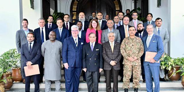 信用平台出租_中美稀土交锋之际信用平台出租,巴铁竟成特朗普“神助攻”?