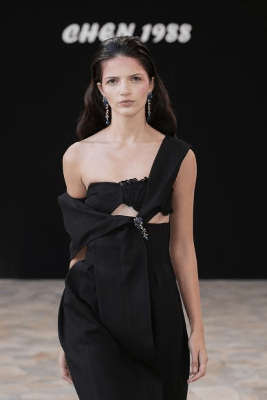 皇冠足球平台代理_江服陈龙CHEN.1988大秀米兰收官皇冠足球平台代理,“理想之秋”引国际共鸣