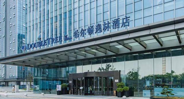 怎么申请皇冠信用网
_夫妻俩入住苏州一希尔顿酒店怎么申请皇冠信用网
,半夜遭赤身光脚陌生大汉闯入!涉事酒店回应